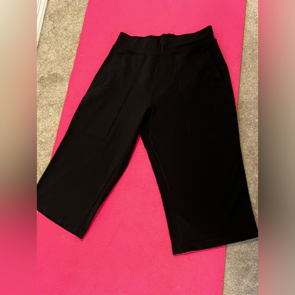 RARE Lululemon men’s yoga crop
